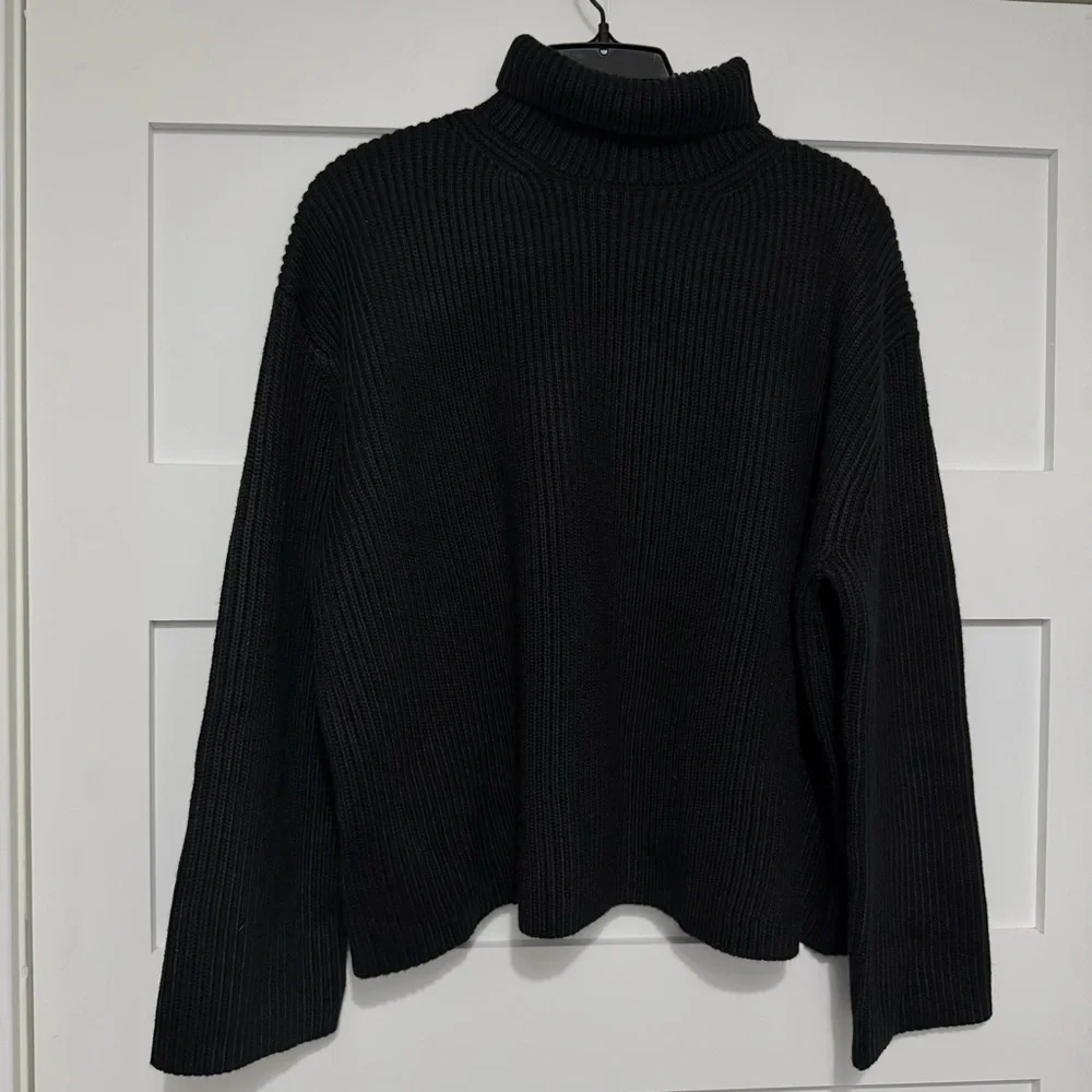 Pomander Place Black Knit Helen Turtleneck Sweater Size Medium 23577 - Picture 3 of 9